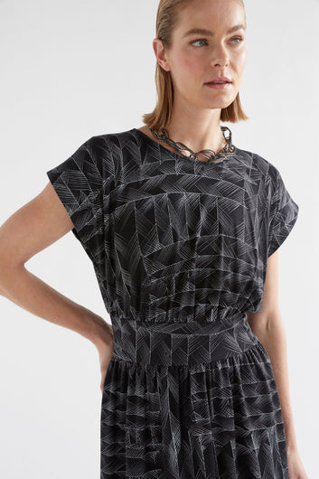 jagar dress - black line print