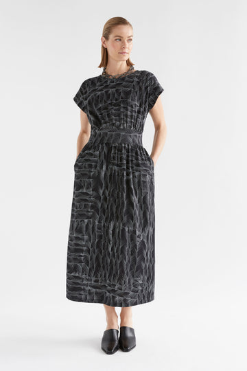 jagar dress - black line print