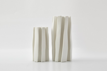 box pleat vase - ivory